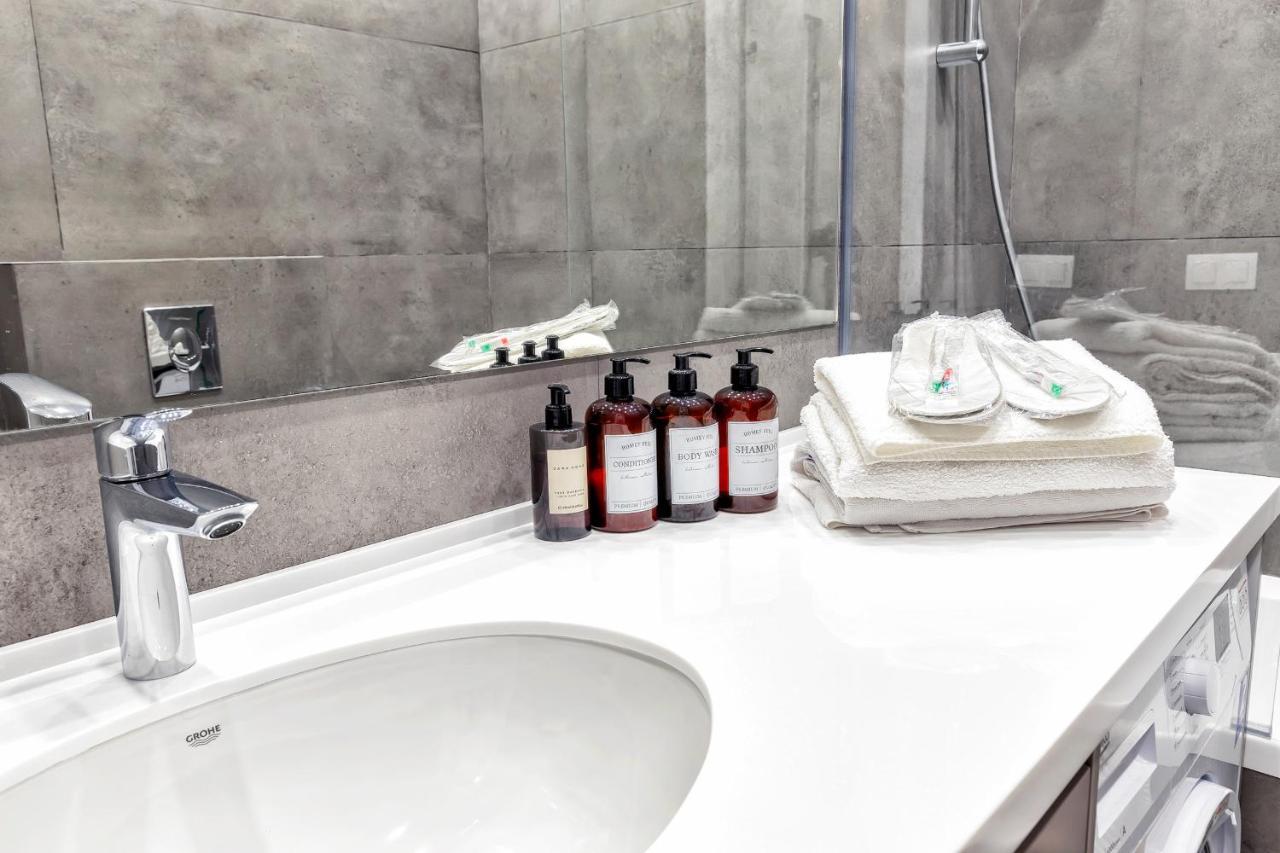 Aura Business Class Apartment Αστάνα Εξωτερικό φωτογραφία